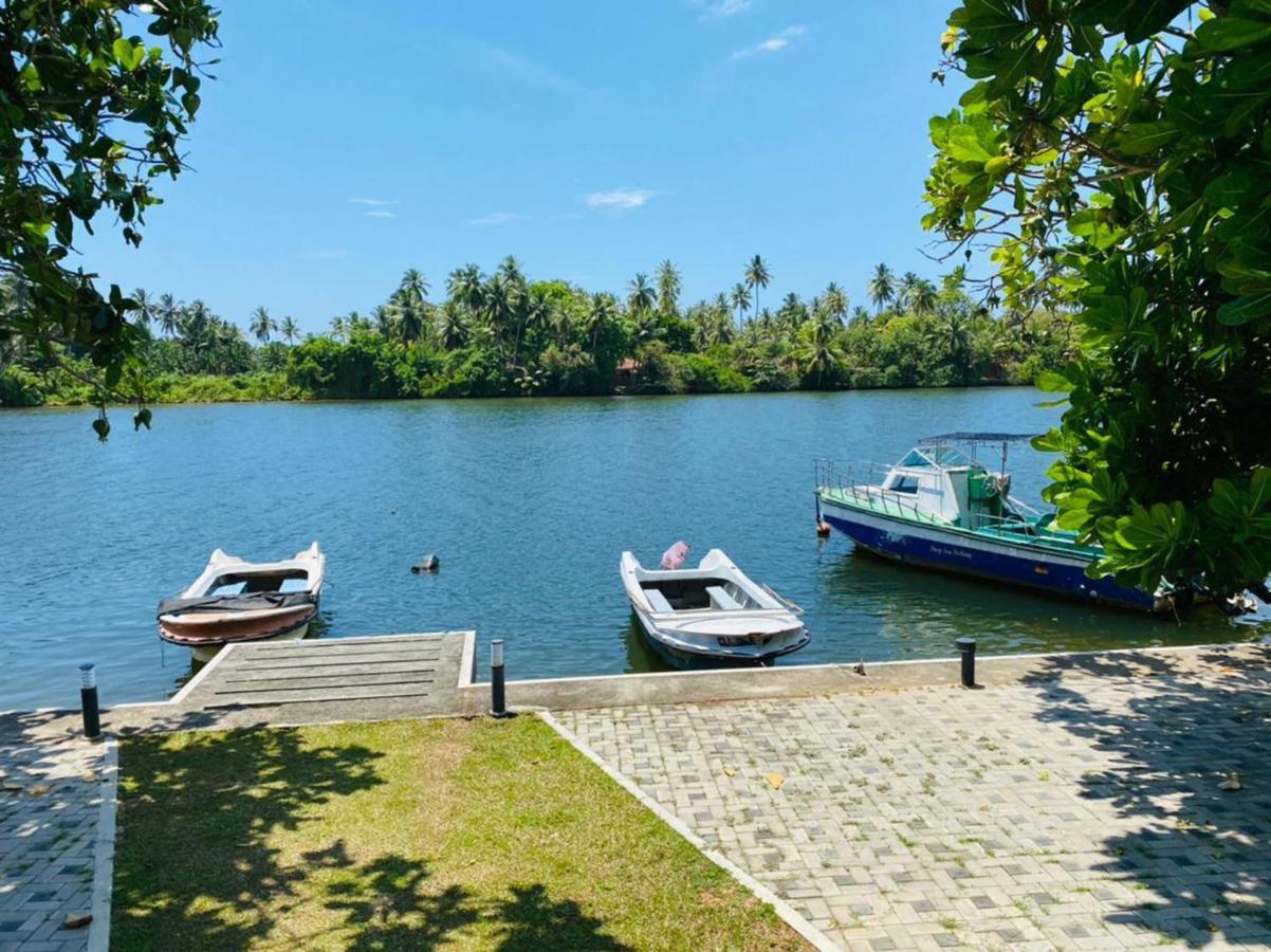 Villa Riverside Алутгама Экстерьер фото