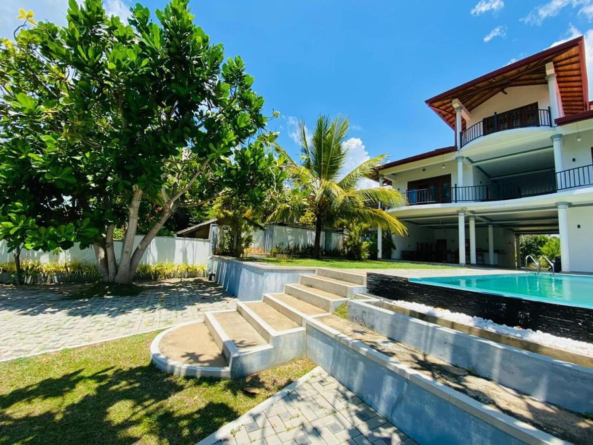 Villa Riverside Алутгама Экстерьер фото