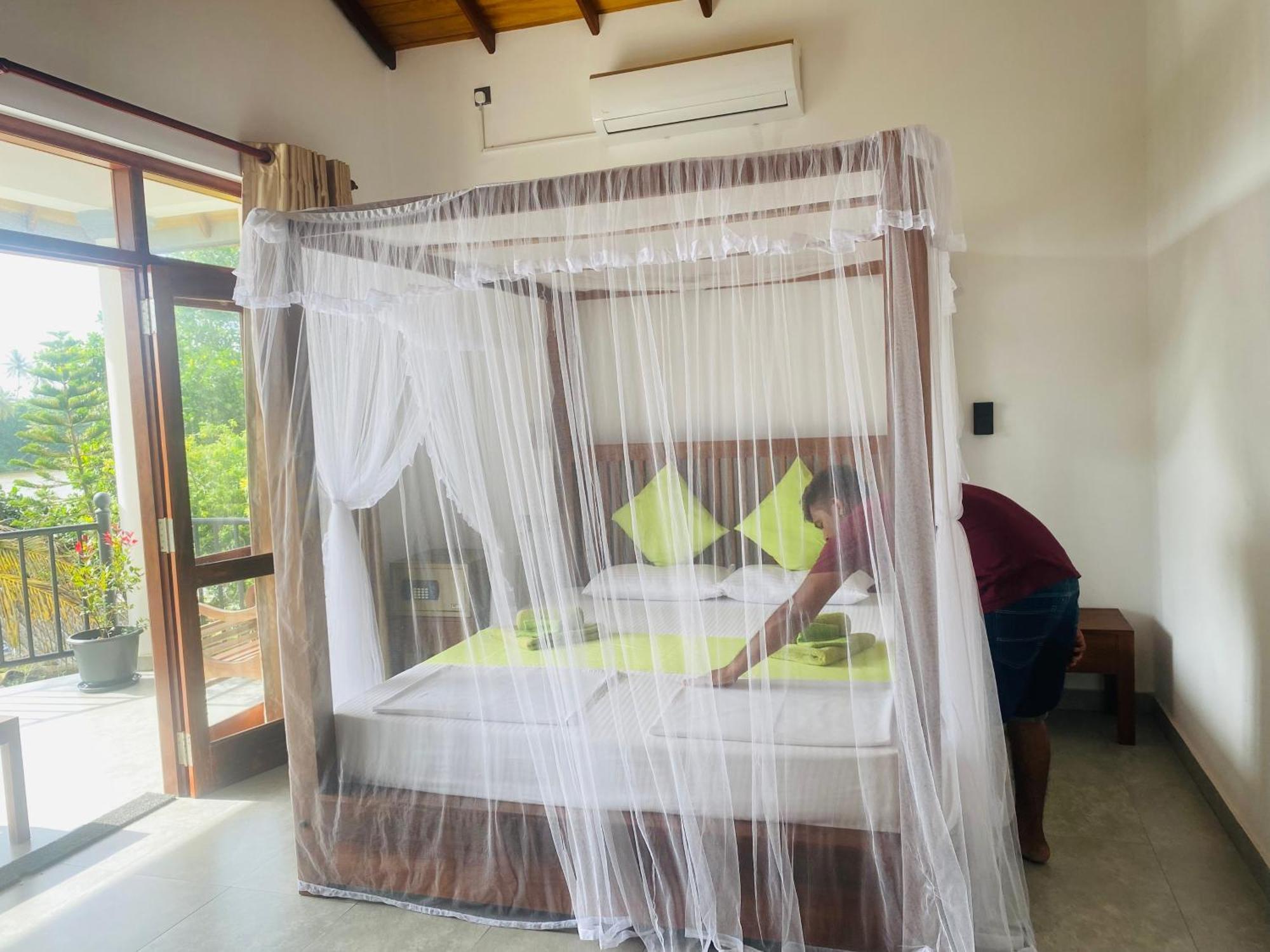 Villa Riverside Алутгама Экстерьер фото
