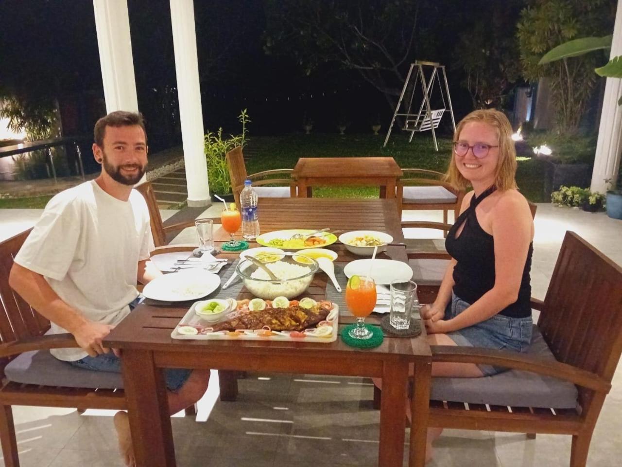 Villa Riverside Алутгама Экстерьер фото